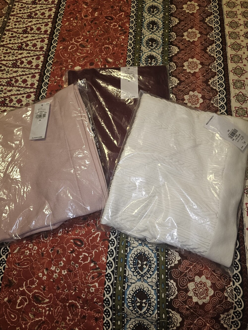 Five Pairs Old Navy Womens Boycut Panties in White, Blush Pink, and Burgundy